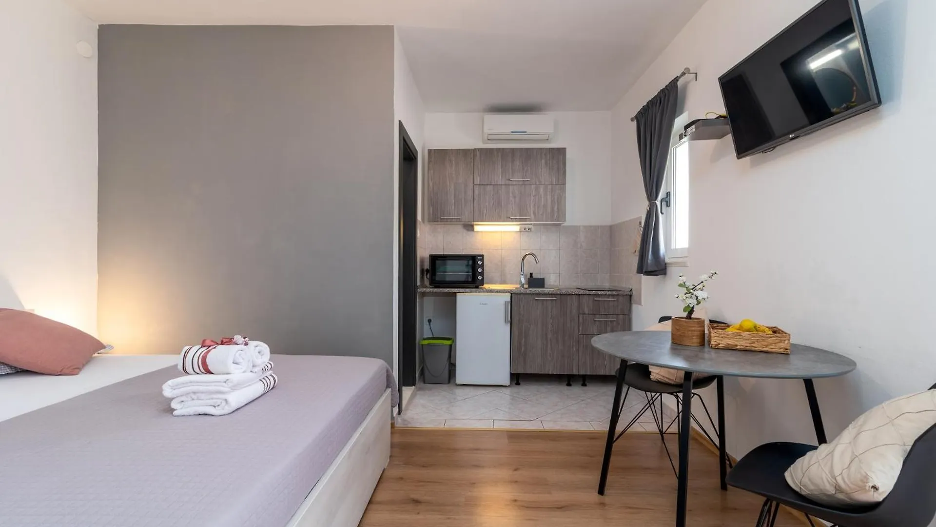 Studio Apartment Coce Trogir Croatia