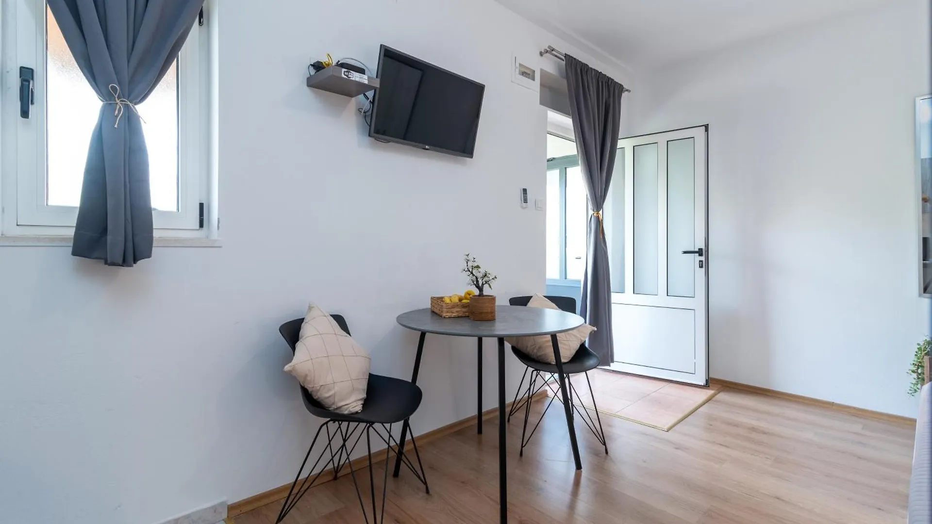 Studio Apartment Coce Trogir